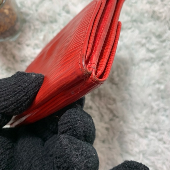 Epi Short Wallet Red - Picture 12 of 14